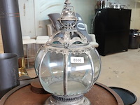 Zilvertinnen naar antiek gevormd windlicht - afbeelding 1 van  5