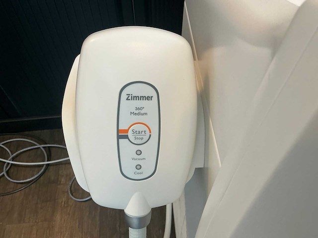 Zimmer z-lipo / z-wave set cryolipolyse en shockwave apparatuur - afbeelding 15 van  20