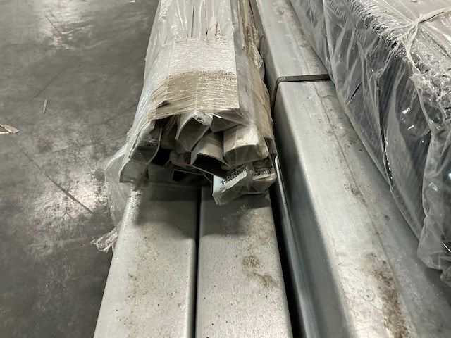Zinken afvoerbuis, alu profielen, convector - afbeelding 8 van  9