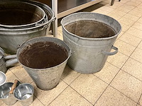 Zinken gieters en teilen (11x) - afbeelding 5 van  6