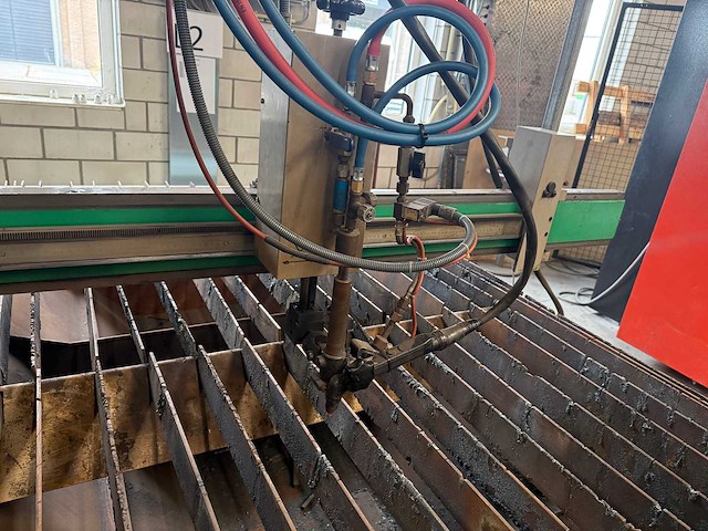 Zinser - 1994 - cnc 500 - plasmasnijmachine - afbeelding 3 van  6