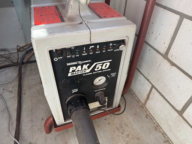 Zinser - 1995 - cnc 500 - plasmasnijmachine - afbeelding 7 van  12