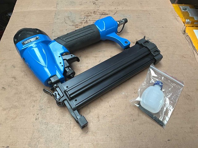 Zionair ns5040 air nailer - afbeelding 1 van  3