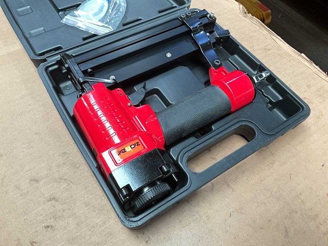 Zionair ns5040 combi nailer stapler - afbeelding 1 van  5