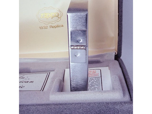 Zippo 1932 limited edition aansteker - afbeelding 5 van  6