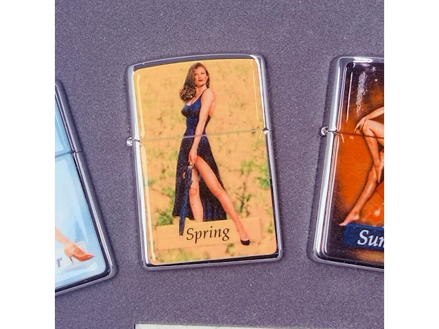 Zippo 1996 pinup girls aansteker collectie - afbeelding 4 van  9