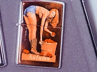 Zippo 1996 pinup girls aansteker collectie - afbeelding 6 van  9