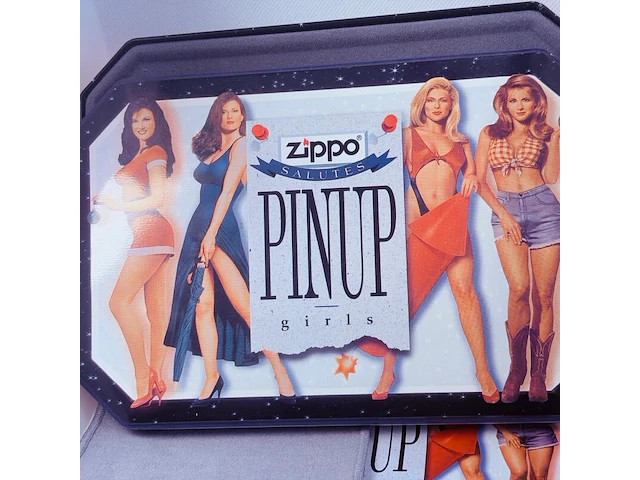 Zippo 1996 pinup girls aansteker collectie - afbeelding 7 van  9