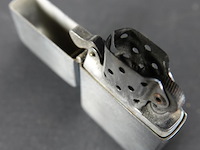 Zippo aansteker - afbeelding 4 van  5