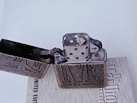 Zippo marlboro limited edition aansteker met doos - afbeelding 6 van  6
