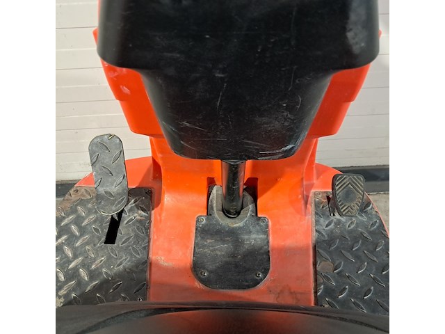 Zit schrob-/zuigmachine 65cm accu kärcher, b90r, bouwjaar 2017 - afbeelding 23 van  24