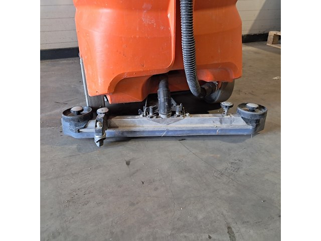 Zit schrob-/zuigmachine 65cm accu kärcher, b90r, bouwjaar 2018 - afbeelding 17 van  20