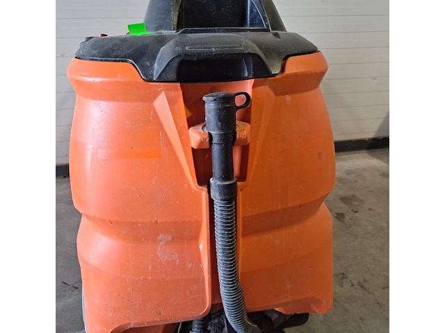 Zit schrob-/zuigmachine 65cm accu kärcher, b90r, bouwjaar 2018 - afbeelding 18 van  20