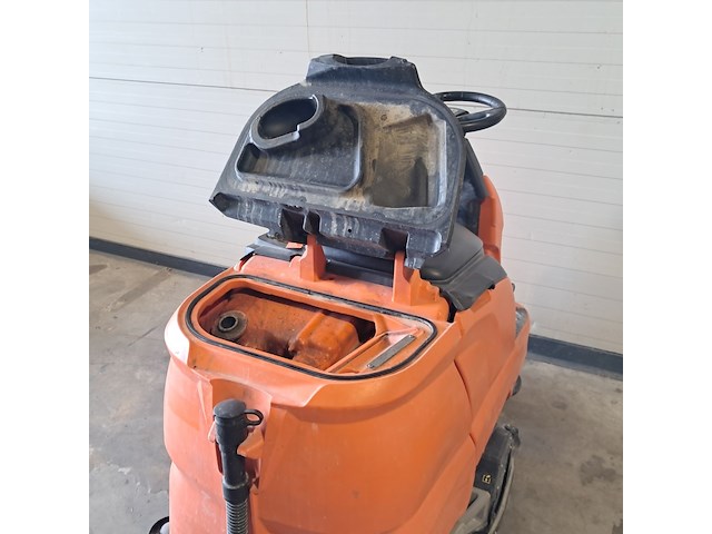 Zit schrob-/zuigmachine 65cm accu kärcher, b90r, bouwjaar 2018 - afbeelding 19 van  20