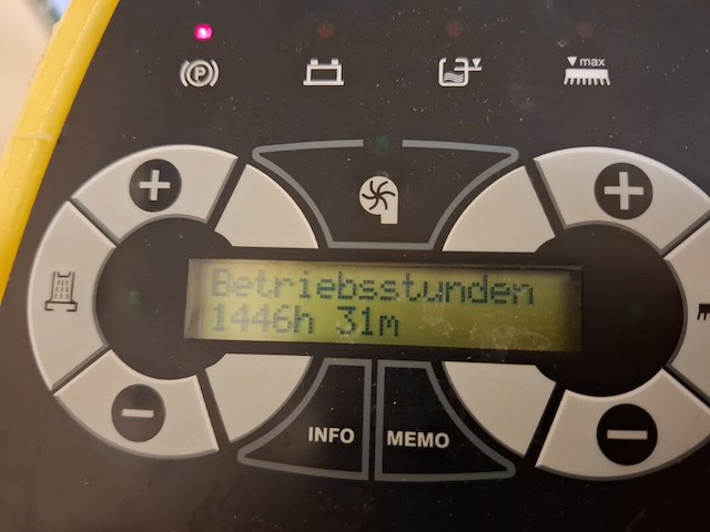 Zit-schrob-zuigmachine karcher, br90/140r - afbeelding 3 van  13