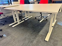 Zit-sta bureau 160x80cm hoogte:70-117cm