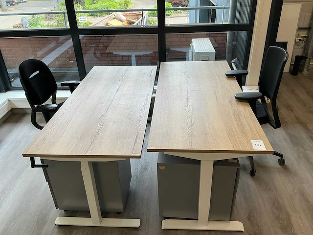 Zit-sta bureau (3x) - afbeelding 1 van  1