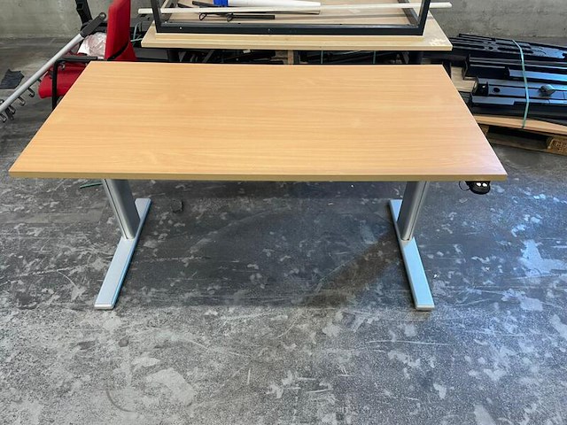 Zit sta bureau, hout kleur - afbeelding 1 van  3
