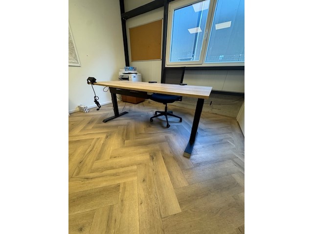 Zit-sta bureau met bureaustoel - afbeelding 5 van  5