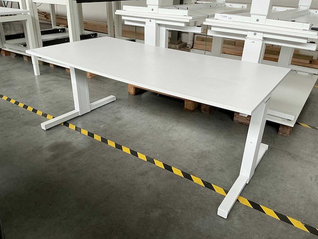Zit-sta bureautafel (4x) - afbeelding 1 van  7