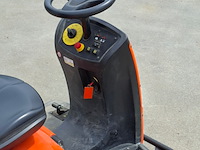 Zit veeg-/zuigmachine 100cm accu kärcher, km100/100r bp, bouwjaar 2018 - afbeelding 5 van  23