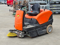 Zit veeg-/zuigmachine 100cm accu kärcher, km100/100r bp, bouwjaar 2018 - afbeelding 21 van  23