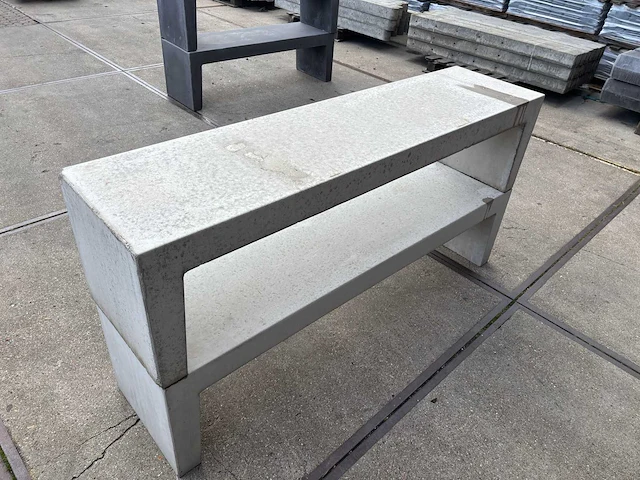 Zitbank beton - grijs - 180 cm (1x) - afbeelding 2 van  3