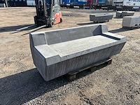 Zitbank beton - grijs - 200 x 85 x 45/65 cm - afbeelding 2 van  5