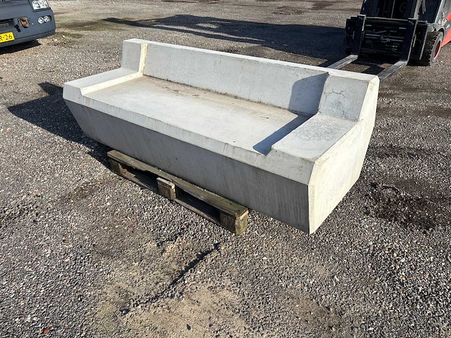 Zitbank beton - grijs - 200 x 85 x 45/65 cm - afbeelding 4 van  5