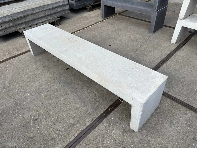 Zitbank beton - grijs - 220 cm - afbeelding 2 van  4