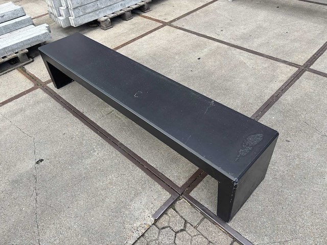 Zitbank beton - zwart gecoat - 220 cm - afbeelding 2 van  3