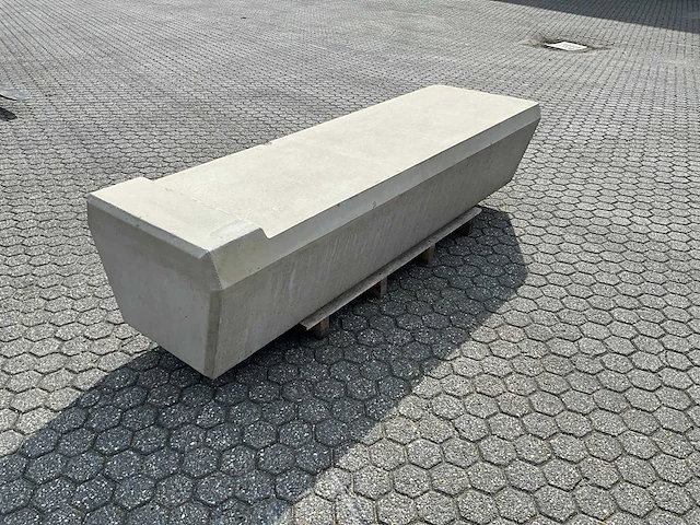 Zitbank beton 200 cm - afbeelding 8 van  11