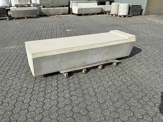 Zitbank beton 200 cm - afbeelding 3 van  9