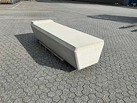 Zitbank beton 200 cm - afbeelding 5 van  9
