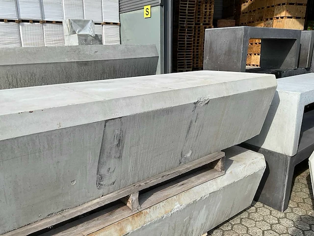 Zitbank beton 200 cm - afbeelding 2 van  12