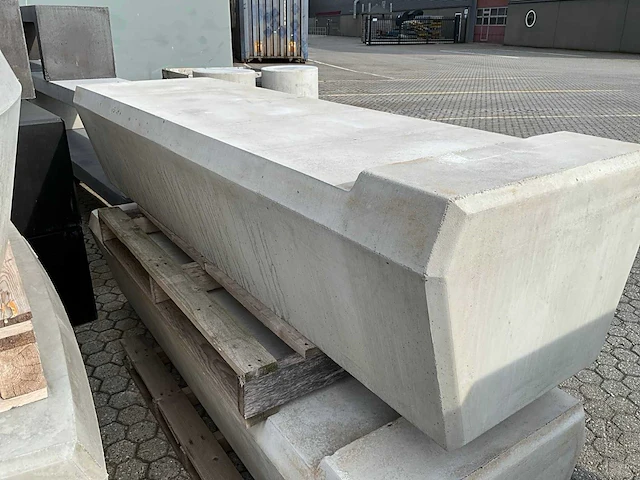 Zitbank beton 200 cm - afbeelding 4 van  12