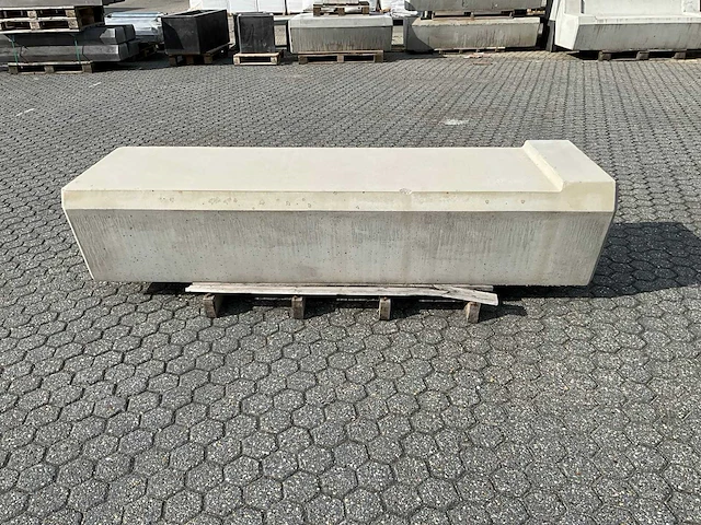 Zitbank beton 200 cm - afbeelding 5 van  12