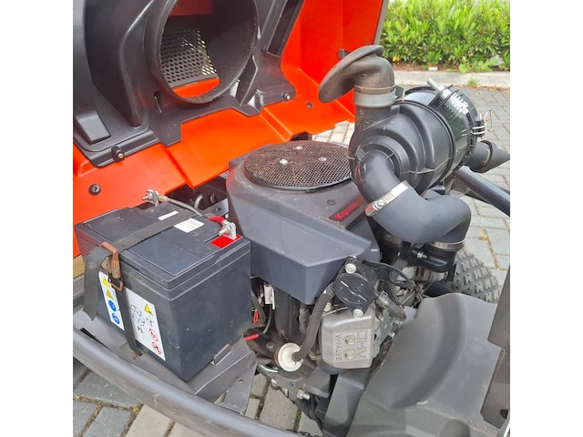 Zitmaaier, husqvarna, pr17 awd, 2011 - afbeelding 9 van  19