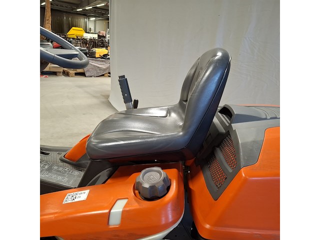 Zitmaaier , husqvarna, r 213c, oranje - afbeelding 11 van  19