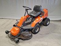Zitmaaier , husqvarna, r 213c, oranje