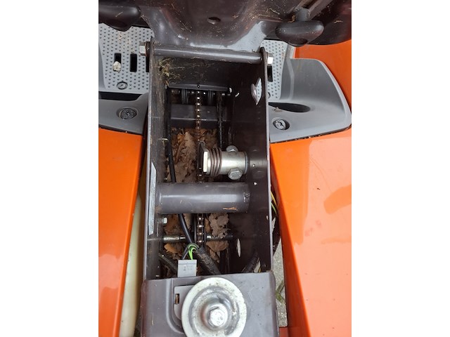 Zitmaaier husqvarna, r320awd, bouwjaar 2013 - afbeelding 10 van  21