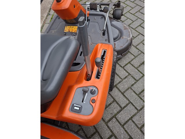 Zitmaaier husqvarna, r320awd, bouwjaar 2013 - afbeelding 19 van  21