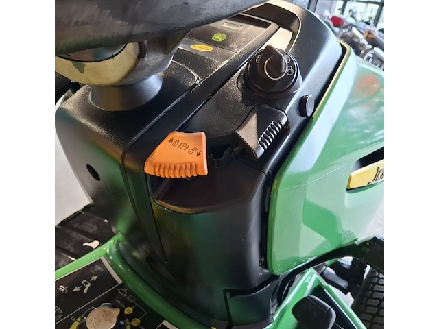 Zitmaaier, john deere, x320, 2006 - afbeelding 4 van  30