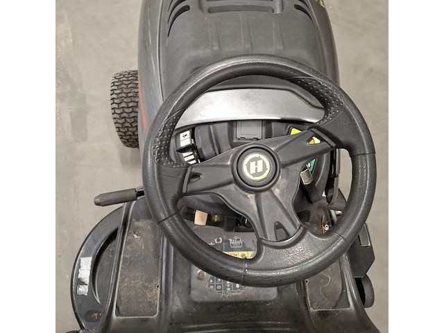 Zitmaaier , kawasaki / helington, h 105 hk - afbeelding 10 van  19