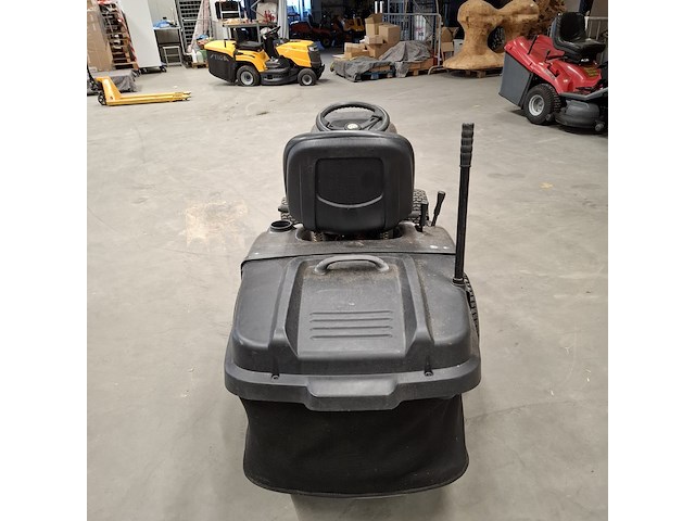 Zitmaaier , kawasaki / helington, h 105 hk - afbeelding 14 van  19