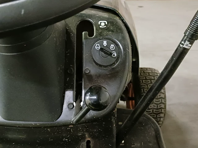 Zitmaaier, partner, p12597, zwart, 2011 - afbeelding 3 van  28