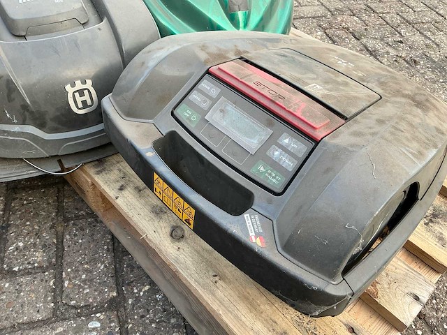 Zitmaaier / robotmaaier / vingerbalkmaaier / veegmachine (6x) - afbeelding 11 van  22