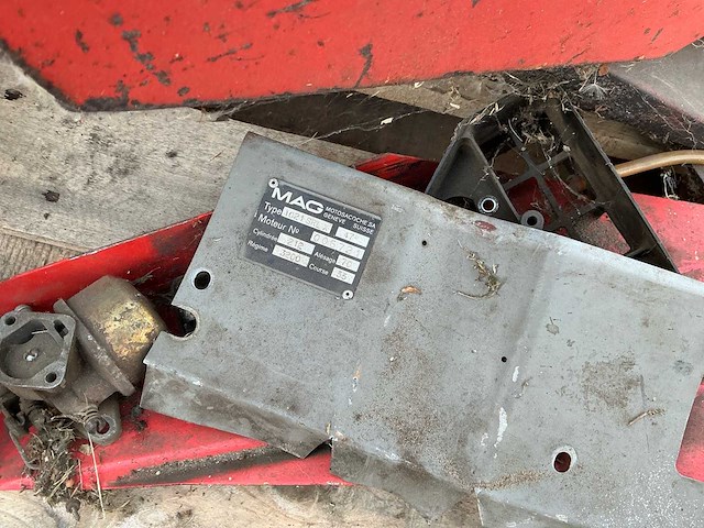 Zitmaaier / robotmaaier / vingerbalkmaaier / veegmachine (6x) - afbeelding 18 van  22