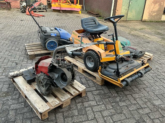 Zitmaaier / robotmaaier / vingerbalkmaaier / veegmachine (6x) - afbeelding 3 van  22