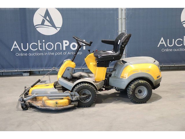 Zitmaaier stiga park pro 25 awd benzine 2011 - afbeelding 1 van  1
